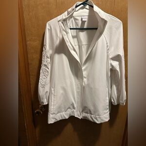 Chico's White lightweight Jacket with Embroidered Sleeves Size L